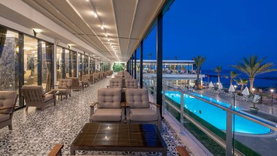 Aria Resort & Spa - terasa - letecký zájazd CK Turancar - Turecko, Konakli