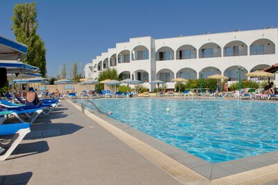 Hotel Kolymbia Sun - hotel s bazénom - letecký zájazd CK Turancar (Rodos, Kolymbia)