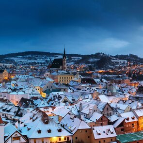 Predvianočný Linz a Krumlov