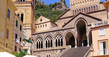 CK Turancar, autobusový poznávací zájazd, Kampánia s pobytom pri mori, Positano, kostol Santa Maria Assunta