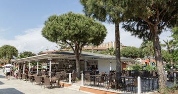 Hotel Club Turtas Beach - snack bar - letecký zájazd CK Turancar - Turecko Konakli