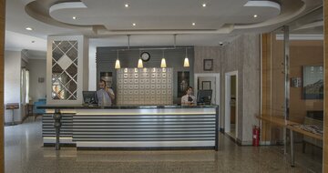 Riviera Hotel - recepcia - letecký zájazd CK Turancar - Turecko, Alanya