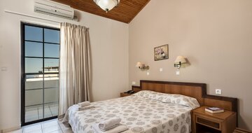 Elina hotel Apartments - apartmán - letecký zájazd CK Turancar - Kréta, Rethymno