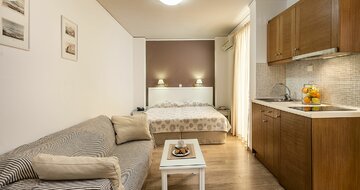 Elina hotel Apartments - apartmán - letecký zájazd CK Turancar - Kréta, Rethymno