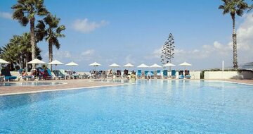 Cynthiana Beach Hotel - bazén - letecký zájazd CK Turancar - Cyprus, Paphos