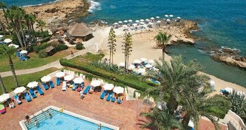 Cynthiana Beach Hotel - pláž - letecký zájazd CK Turancar - Cyprus, Paphos