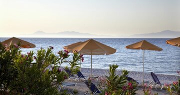 Hotel Sunshine Rhodes-pláž-letecký zájazd CK Turancar-Rodos