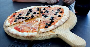 Rezidencia Mediterraneo - pizza - zájazd vlastnou dopravou CK Turancar - Taliansko - San Benedetto del Tronto - Palmová riviéra