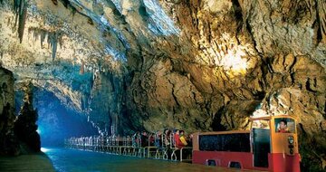 CK Turancar, autobusový poznávací zájazd, Slovinsko a Plitvické jazerá, Predjamský hrad